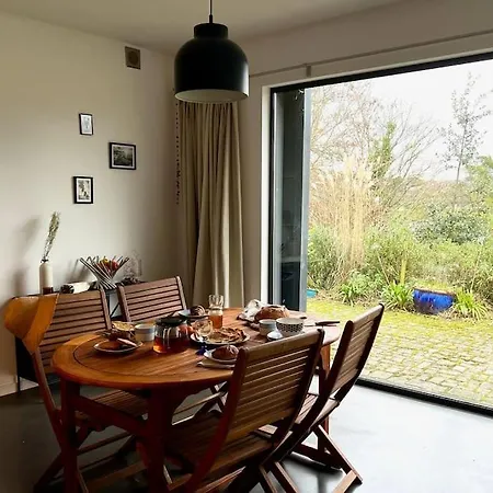 Holiday home Maison D'architecte 5 P Sur Les Rives Du Jaudy Langoat